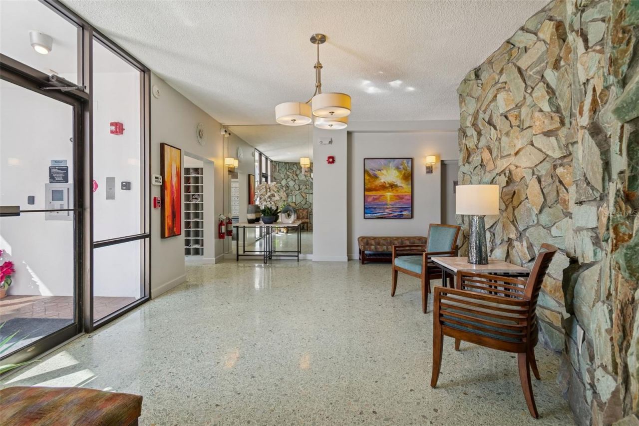 700 Beach Drive Ne, Unit 701, Saint Petersburg, FL 33701 Photo