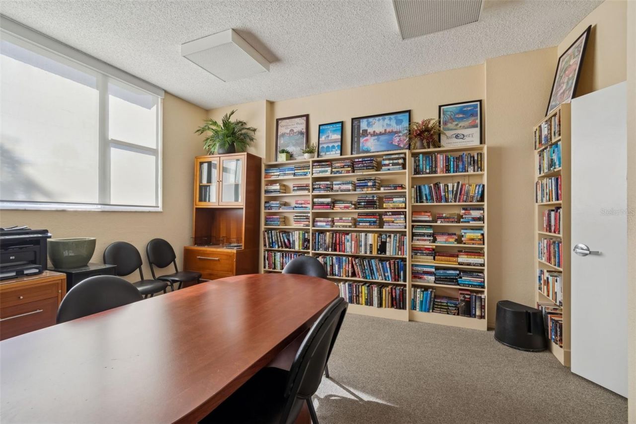 700 Beach Drive Ne, Unit 701, Saint Petersburg, FL 33701 Photo