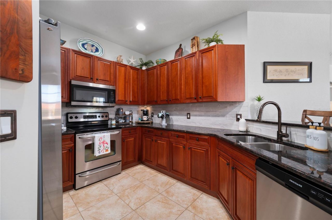 240 W End Drive, Unit 1123, Punta Gorda, FL 33950 Photo