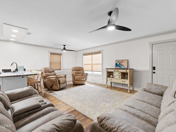 7813 N Lagoon Drive, Unit 5D, Panama City, FL 32408