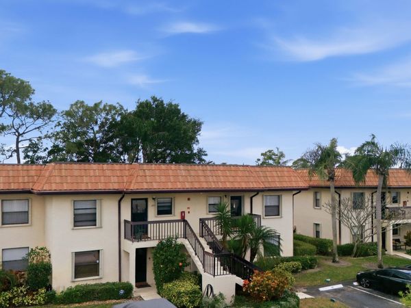 7118 Golf Colony Court, Unit 106, Lake Worth, FL 33467
