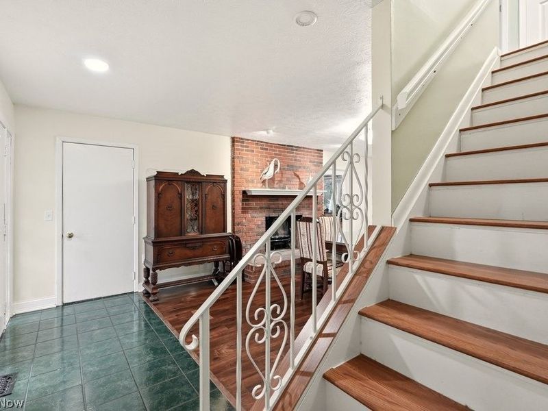 491 Tally Ho Lane, Cleveland, OH 44143 Photo 25