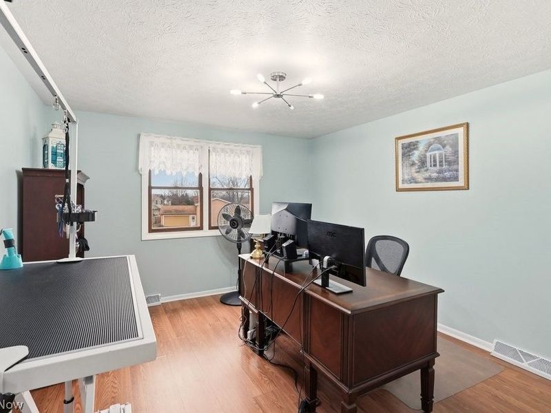 491 Tally Ho Lane, Cleveland, OH 44143 Photo 35