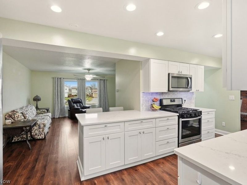 491 Tally Ho Lane, Cleveland, OH 44143 Photo 7