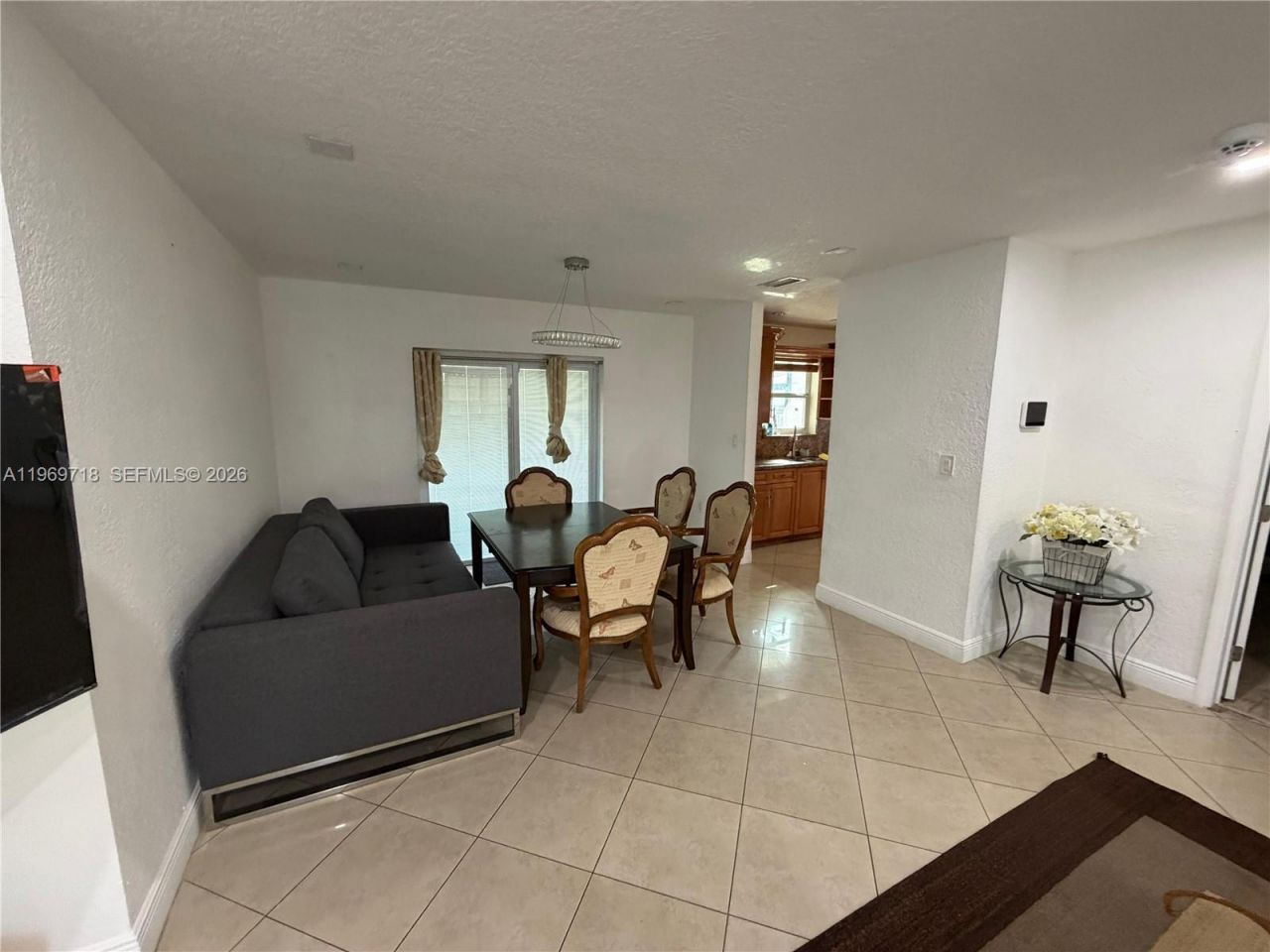 150 NE 164th St, Miami, FL 33162 Photo