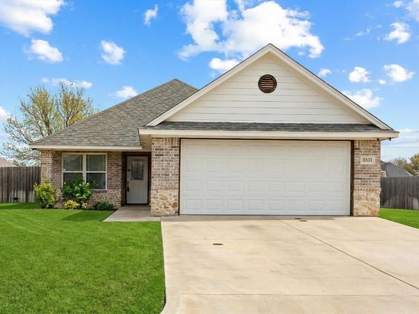3331 Arrow Creek Drive, Granbury, TX 76049