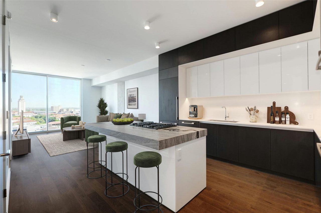 313 W 17th St, Unit 1703, Austin, TX 78701 Main Photo