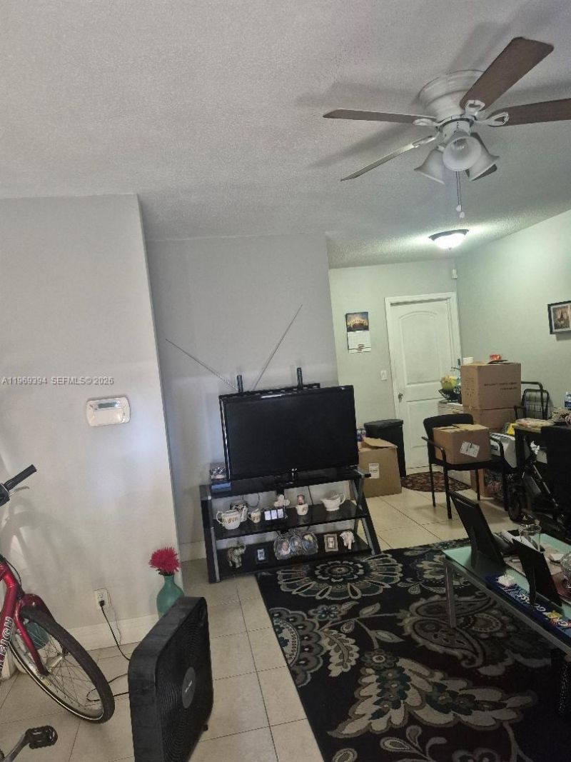 208 SW 1st Ct, Pompano Beach, FL 33060 Photo