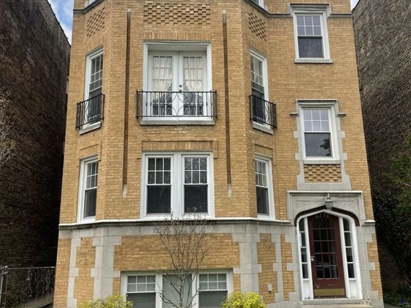 6234 N Sacramento Avenue, Unit 2, Chicago, IL 60659