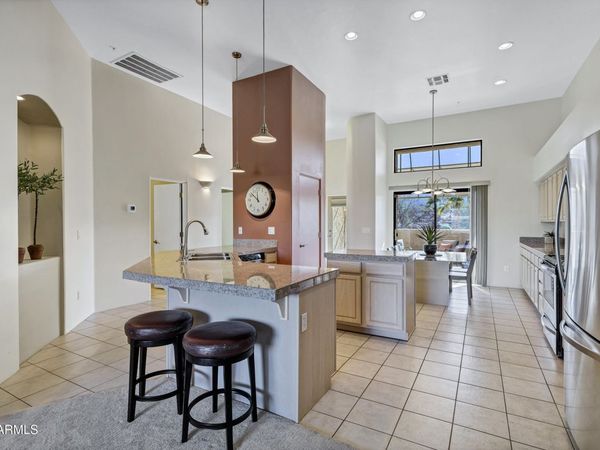 16107 E EMERALD Drive, Unit 206, Fountain Hills, AZ 85268