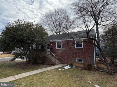 512 N WEST STREET, FALLS CHURCH, VA 22046