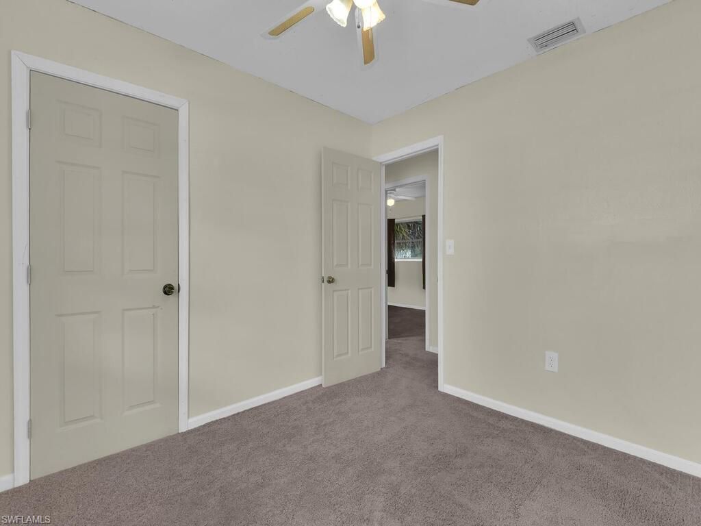 2124 E Gardenia Cir , North Fort Myers, FL 33917 Photo