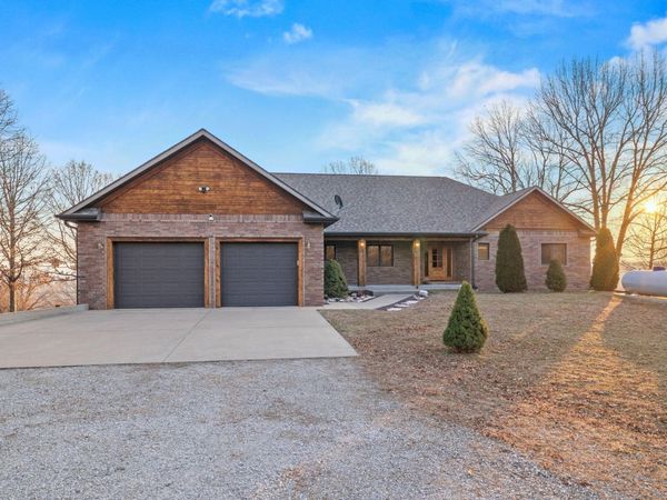 2130 Carlton Road , Hollister, MO 65672