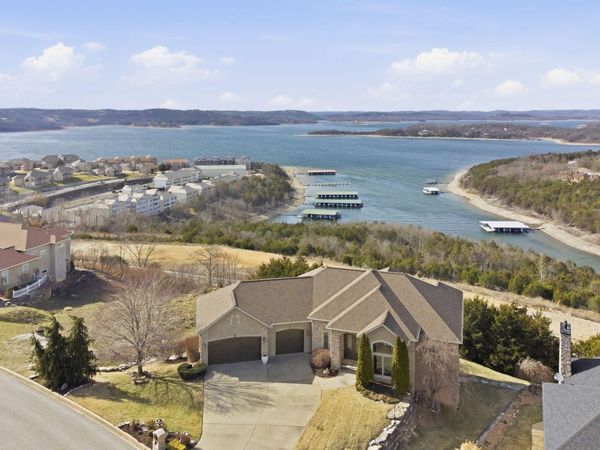 151 Split Rock Drive, Hollister, MO 65672