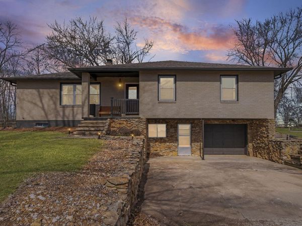 193 NW Hwy N , Clinton, MO 64735