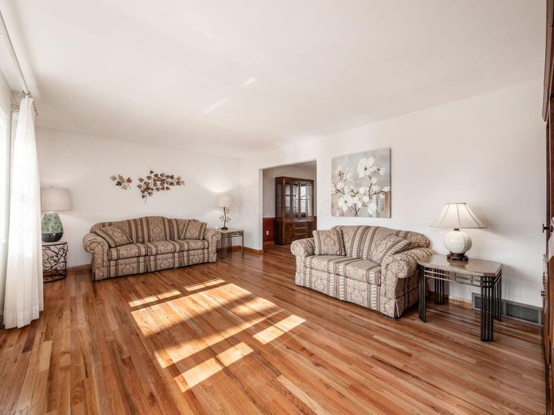 876 Middlebury Drive N, Worthington, OH 43085 Photo 11