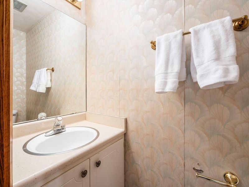 876 Middlebury Drive N, Worthington, OH 43085 Photo 17