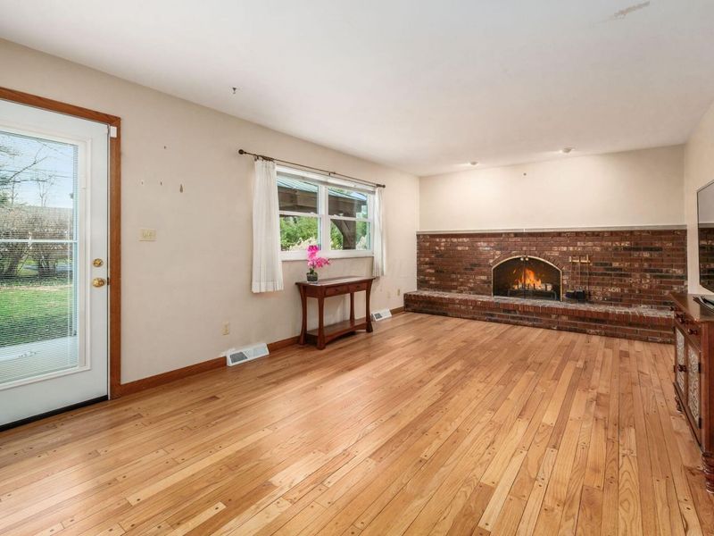 876 Middlebury Drive N, Worthington, OH 43085 Photo 9