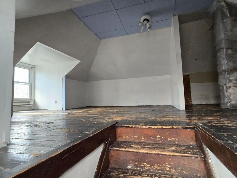 2082 N 4th Street, Columbus, OH 43201 Photo 23