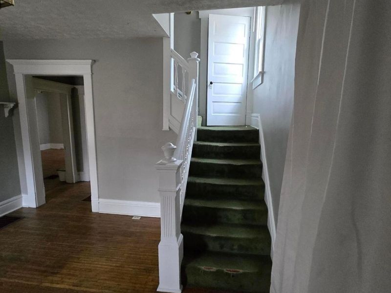 2082 N 4th Street, Columbus, OH 43201 Photo 4