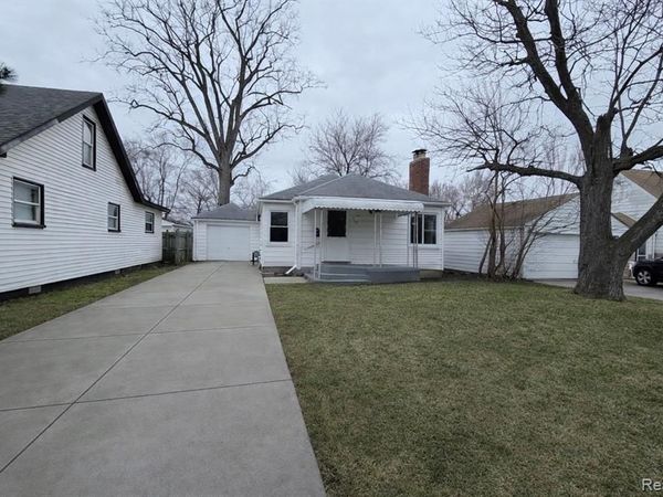 5651 Fenton Street, Dearborn Heights, MI 48127