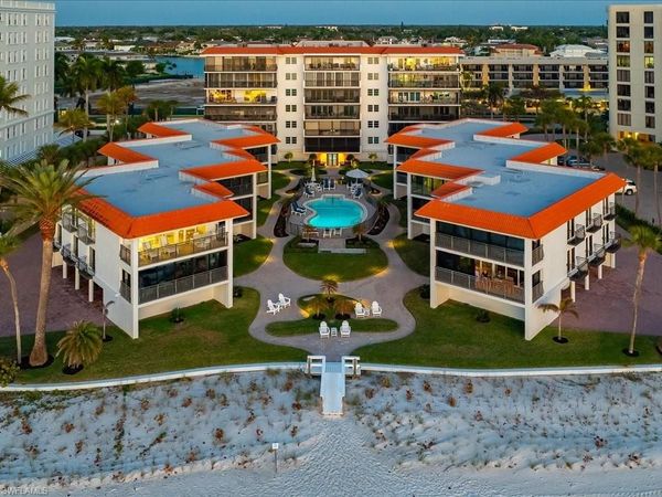 3333 Gulf Shore BLVD N, Unit 403, NAPLES, FL 34103