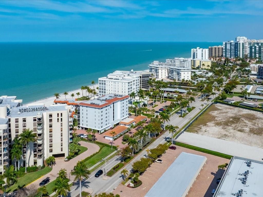 3333 Gulf Shore Blvd N, Unit 403, Naples, FL 34103 Photo