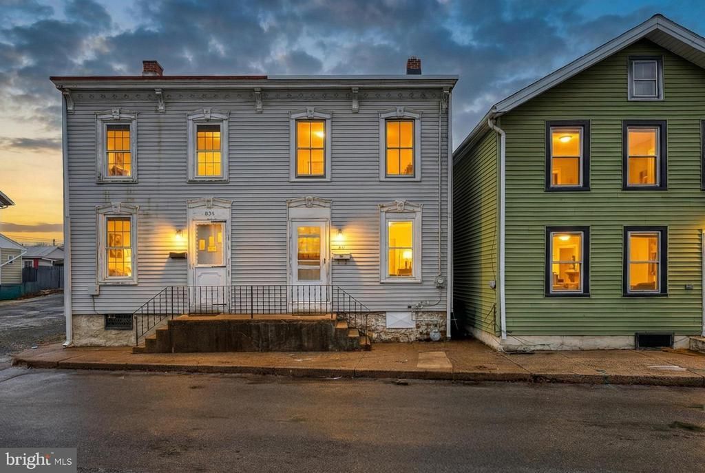 211 Washington Street, Hamburg, PA 19526 Main Photo