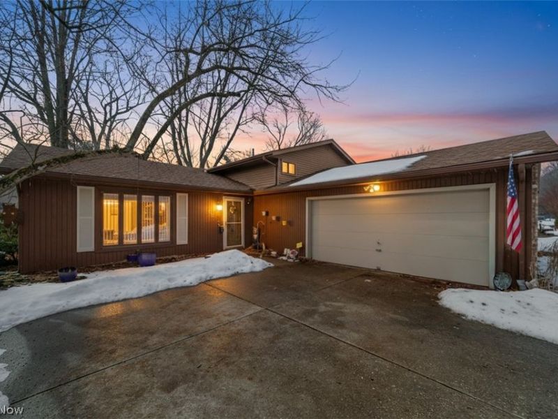 129 Hidden Tree Lane, Amherst, OH 44001 Photo 1