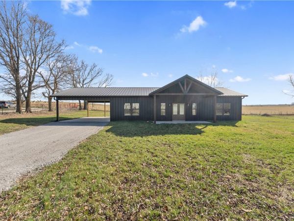 292 Madison Street , Hindsville, AR 72738