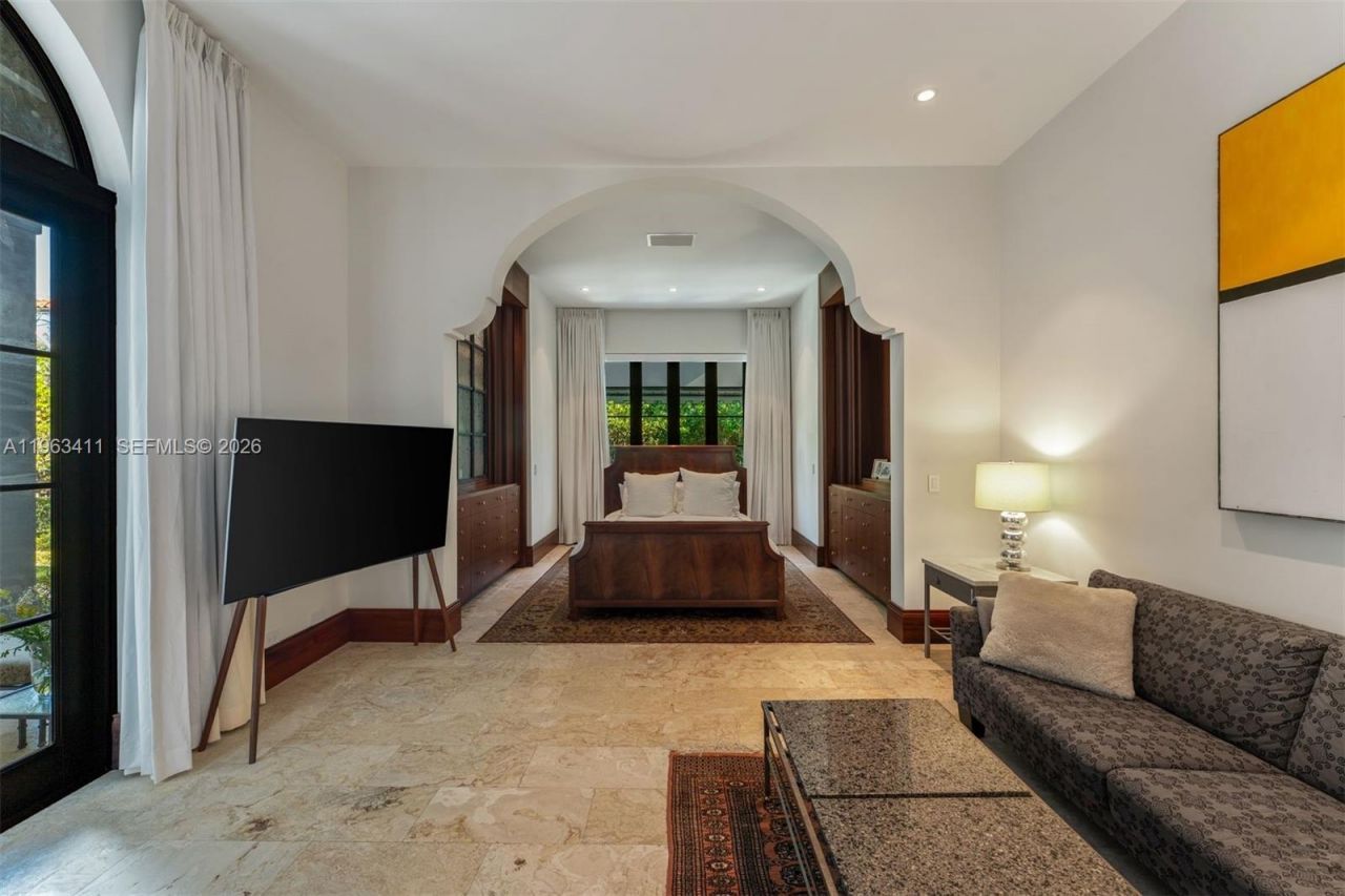 465 Hampton Ln , Key Biscayne, FL 33149 Photo