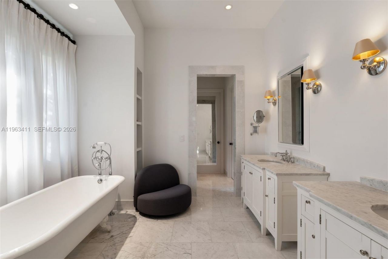 465 Hampton Ln , Key Biscayne, FL 33149 Photo