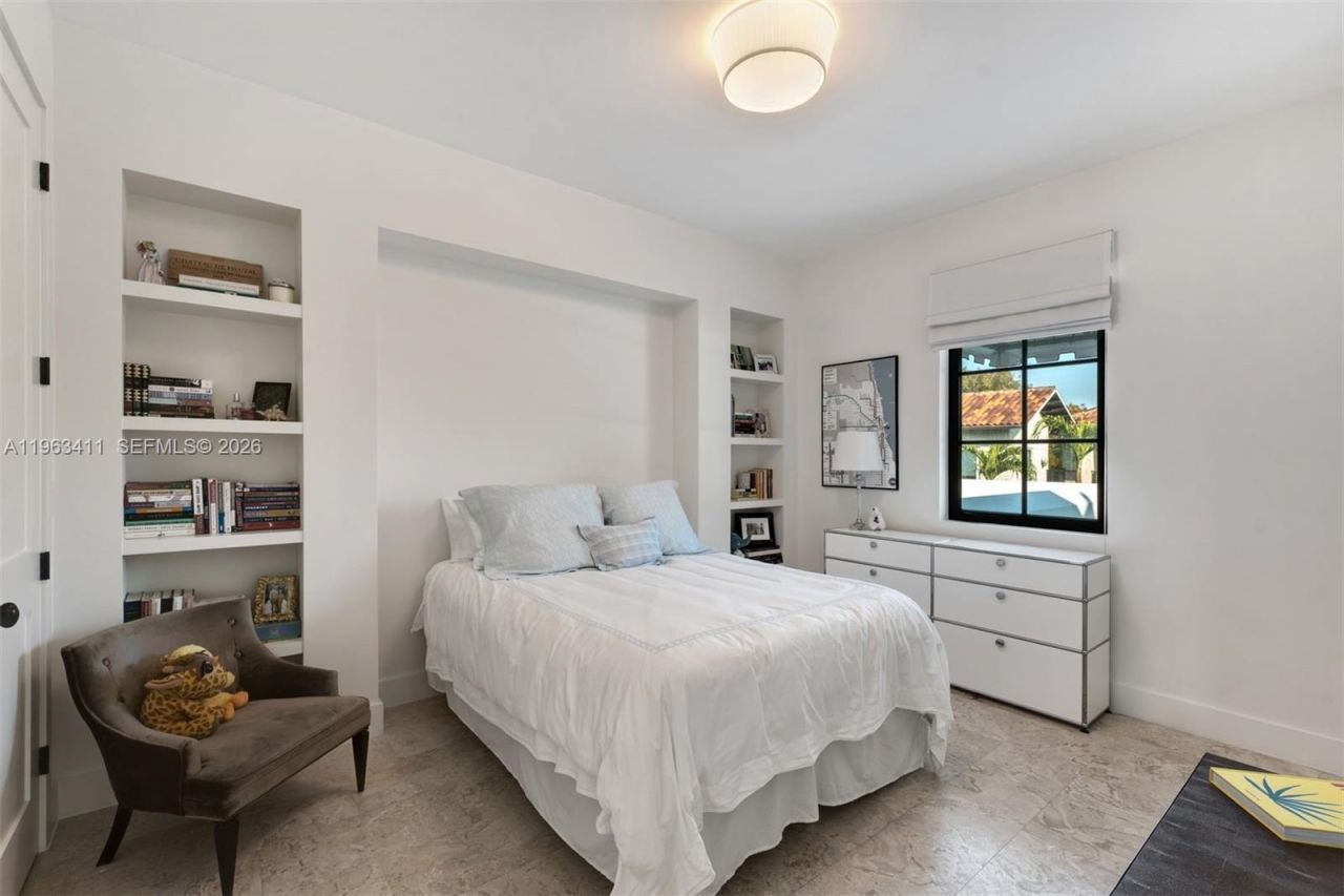 465 Hampton Ln , Key Biscayne, FL 33149 Photo