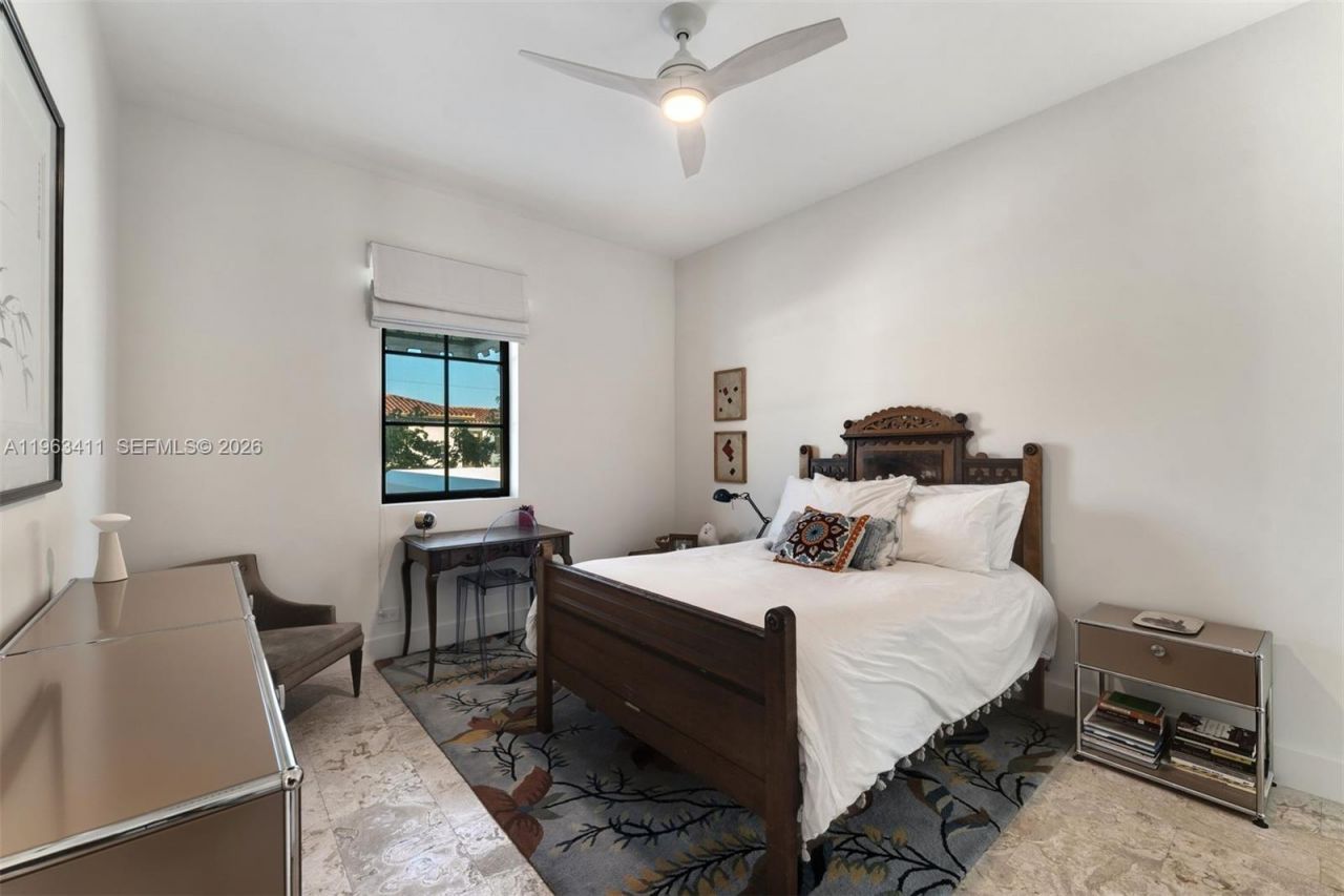 465 Hampton Ln , Key Biscayne, FL 33149 Photo