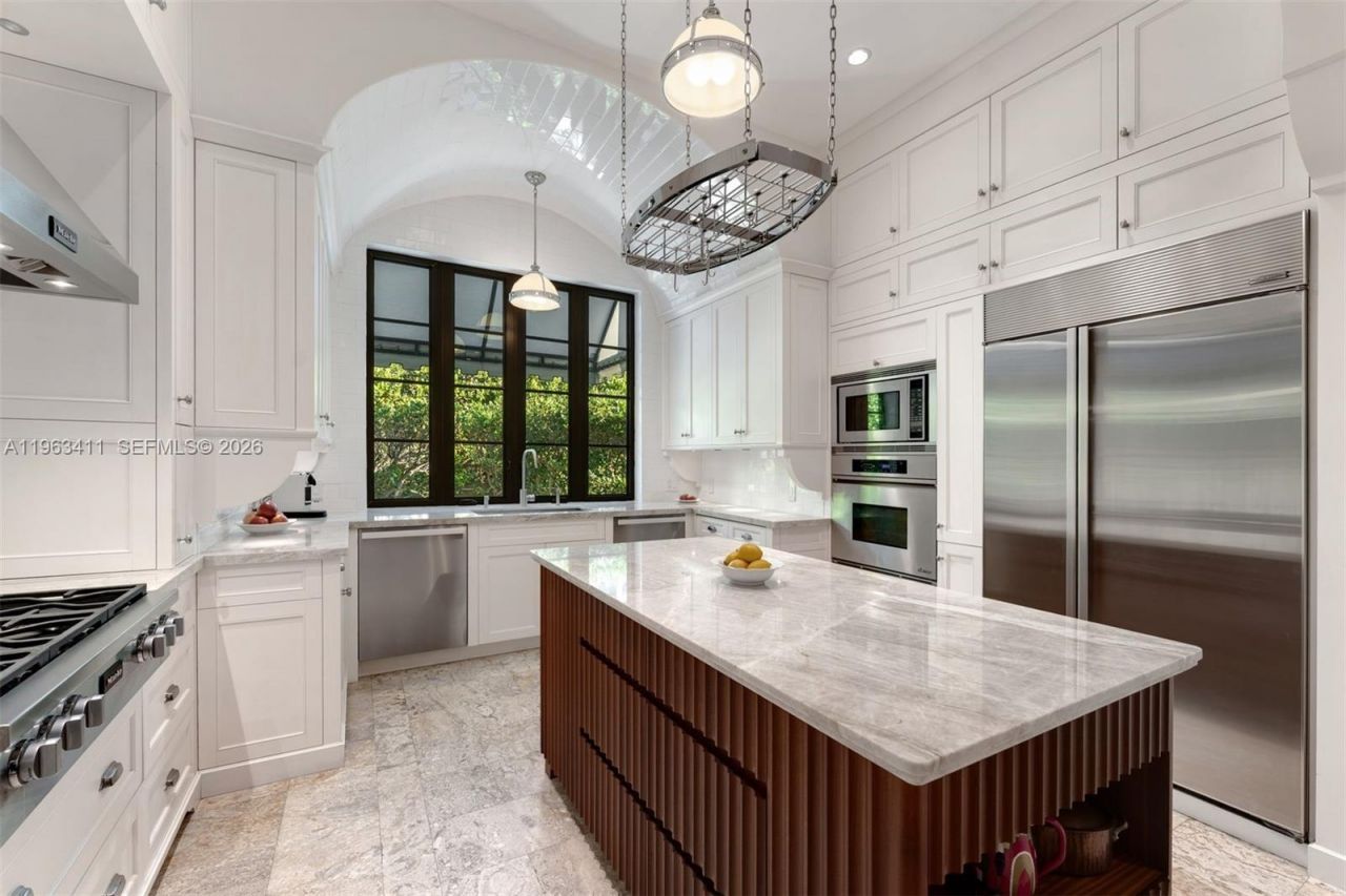 465 Hampton Ln , Key Biscayne, FL 33149 Photo