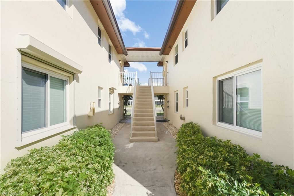 1155 Sandpiper St, Unit B7, Naples, FL 34102 Photo