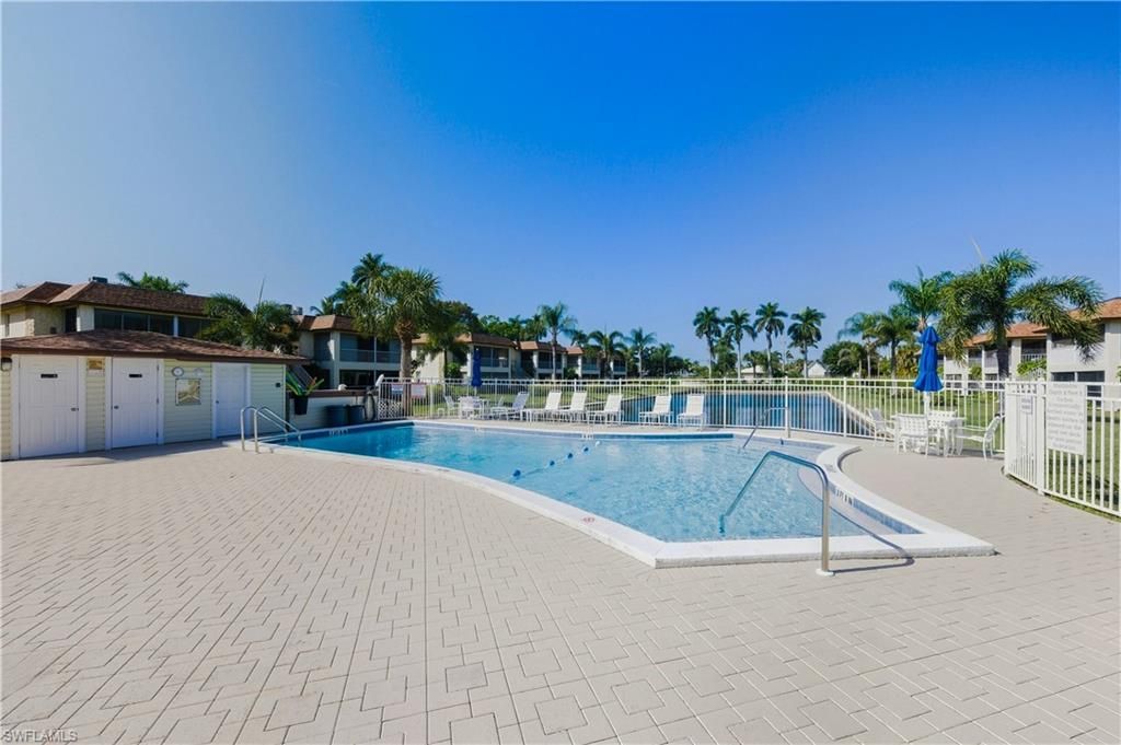 1155 Sandpiper St, Unit B7, Naples, FL 34102 Photo
