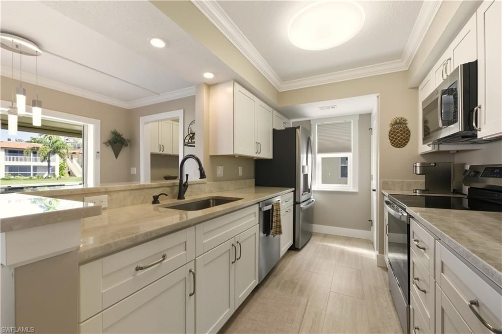 1155 Sandpiper St, Unit B7, Naples, FL 34102 Photo