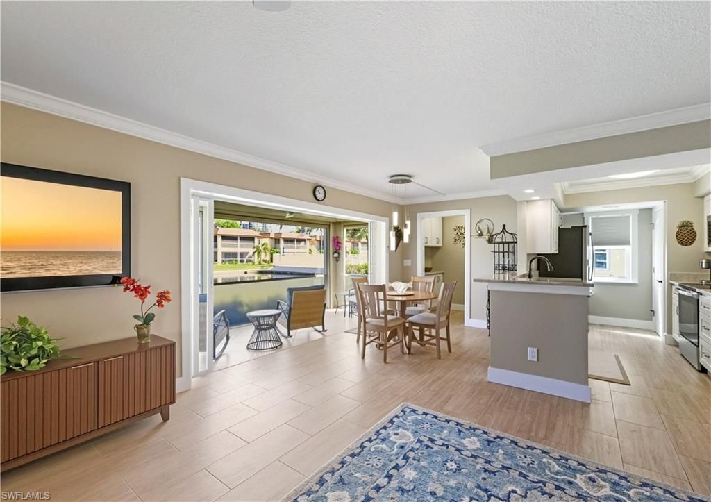 1155 Sandpiper St, Unit B7, Naples, FL 34102 Photo