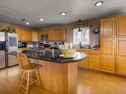 537 S Meza Ct, Linden, CA 95236 Photo