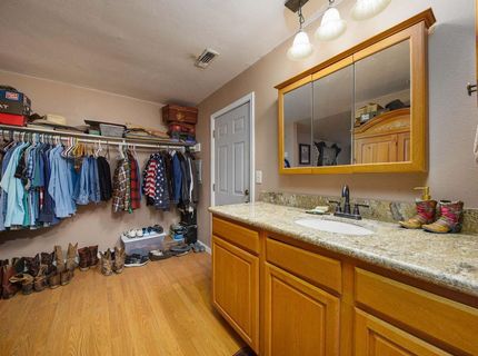 537 S Meza Ct, Linden, CA 95236 Photo
