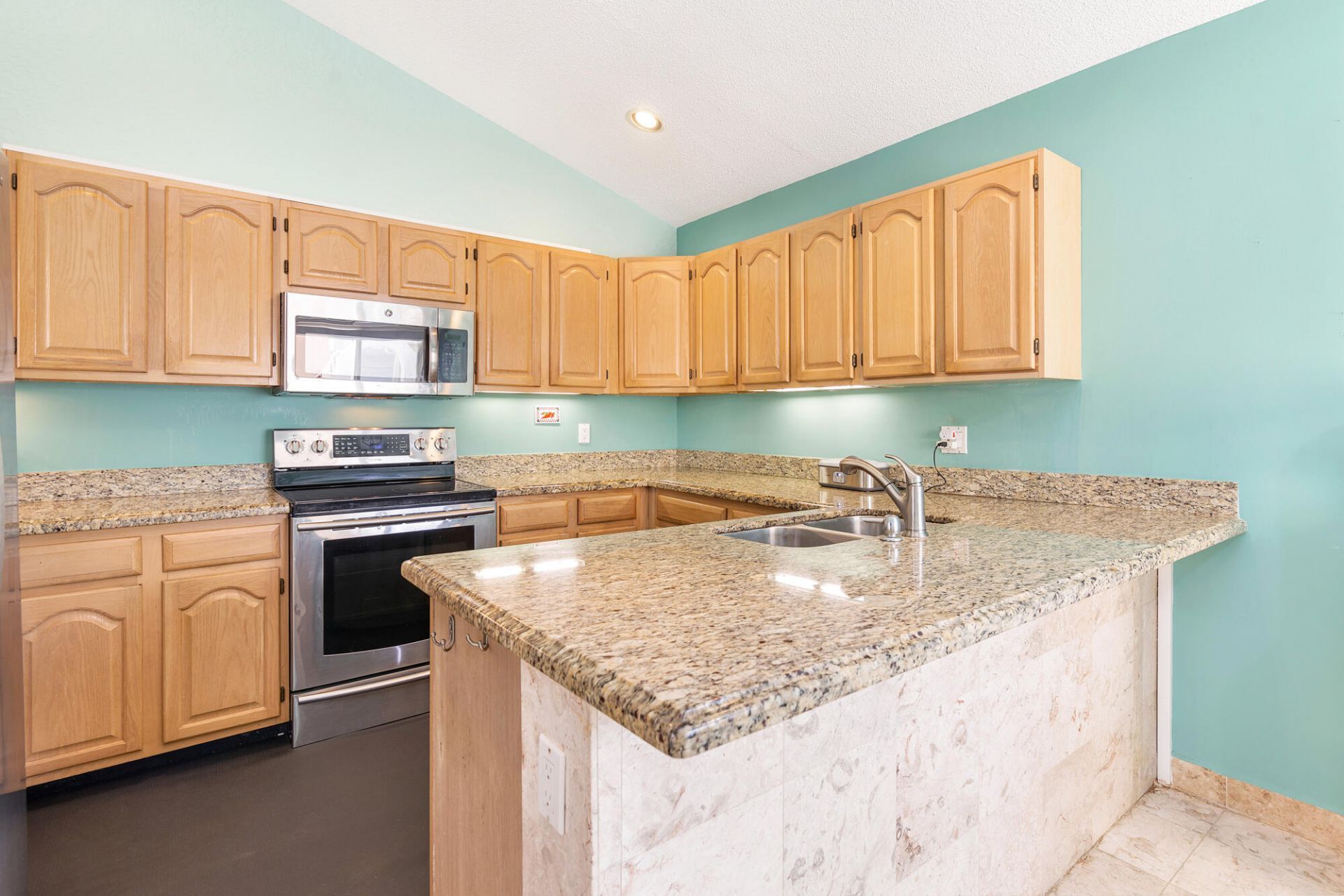9213 Heathridge Drive, West Palm Beach, FL 33411 Photo
