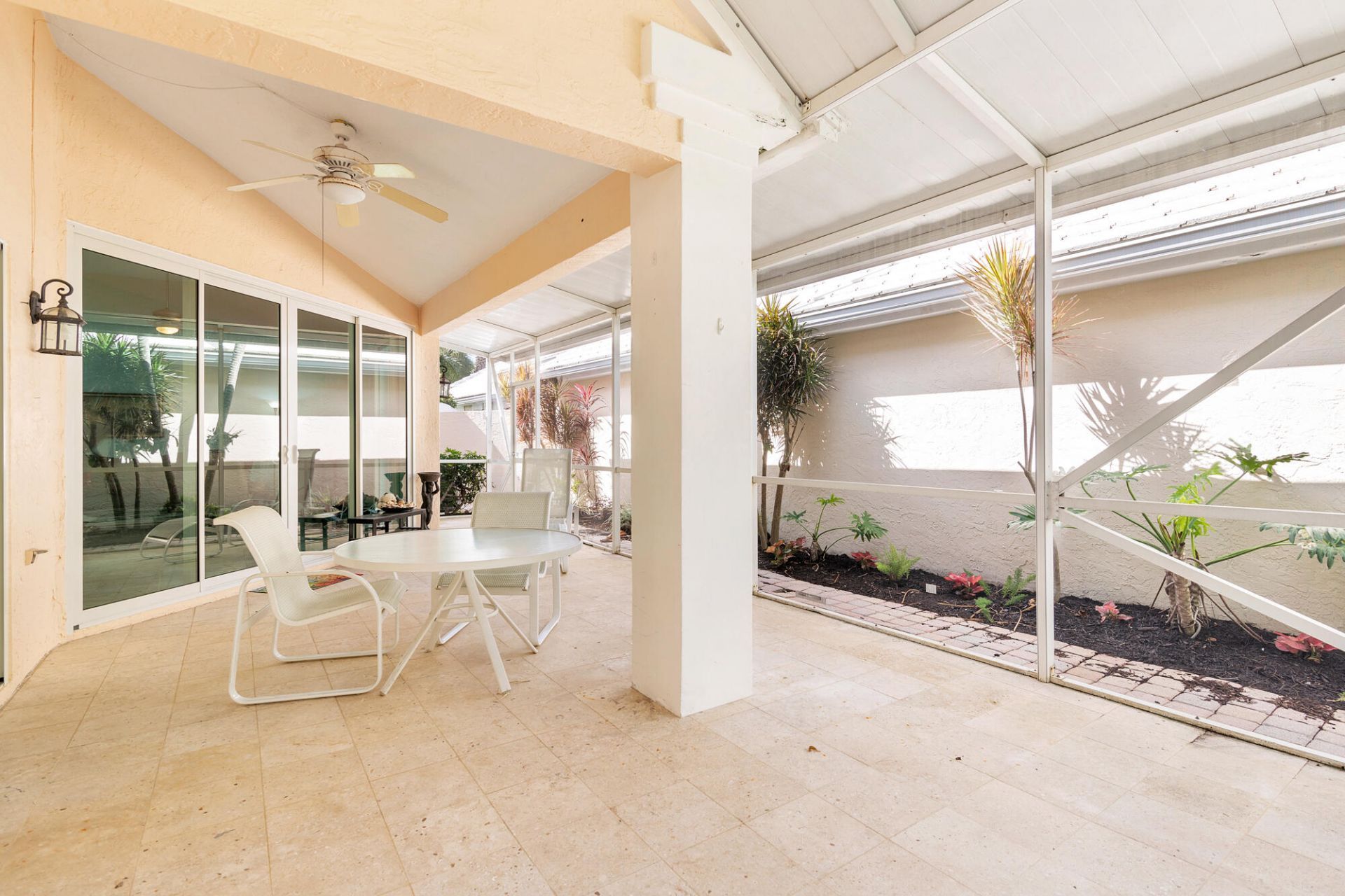 9213 Heathridge Drive, West Palm Beach, FL 33411 Photo