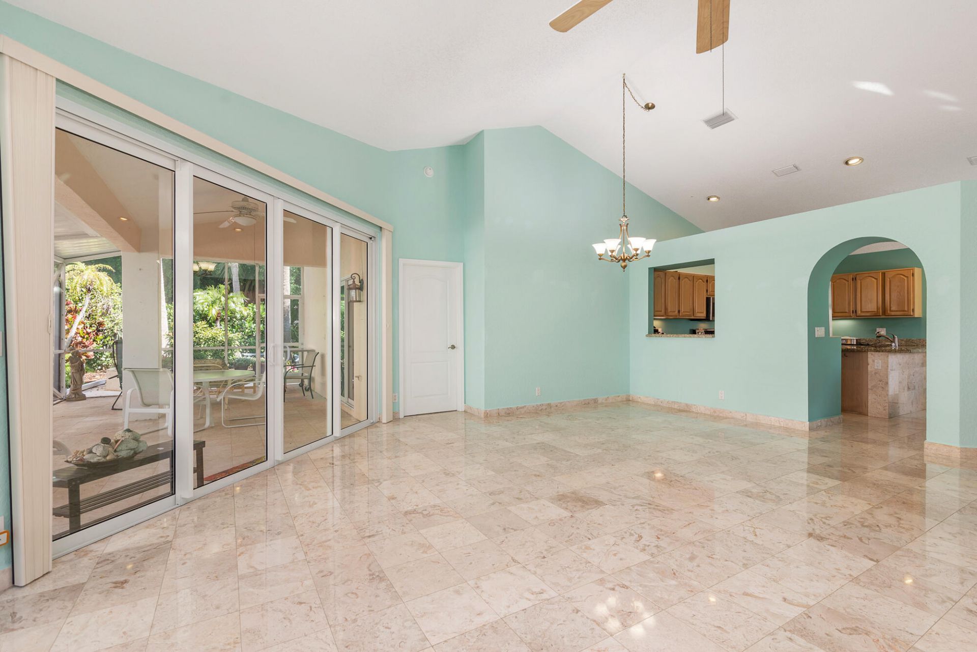 9213 Heathridge Drive, West Palm Beach, FL 33411 Photo