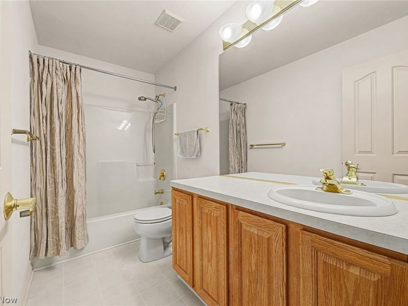 20067 Killians Grove, Strongsville, OH 44149 Photo 27