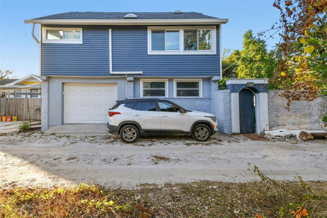 945 11th Street N, Saint Petersburg, FL 33705 Photo