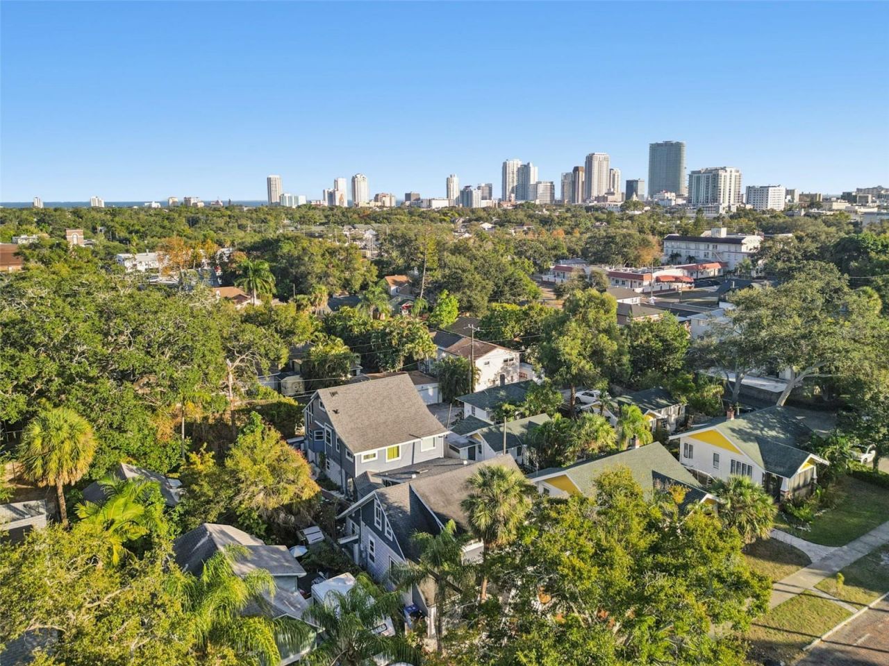 945 11th Street N, Saint Petersburg, FL 33705 Photo