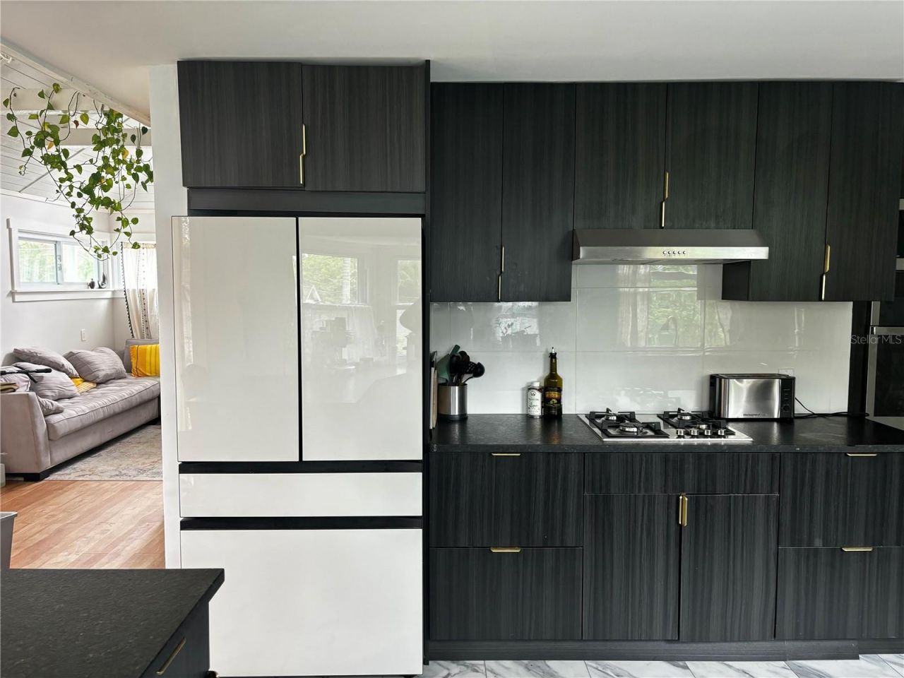 945 11th Street N, Saint Petersburg, FL 33705 Photo