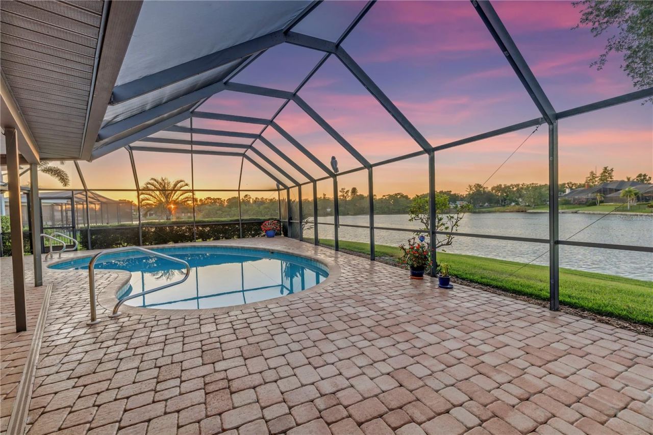 771 Suwannee Court Ne, Saint Petersburg, FL 33702 Photo