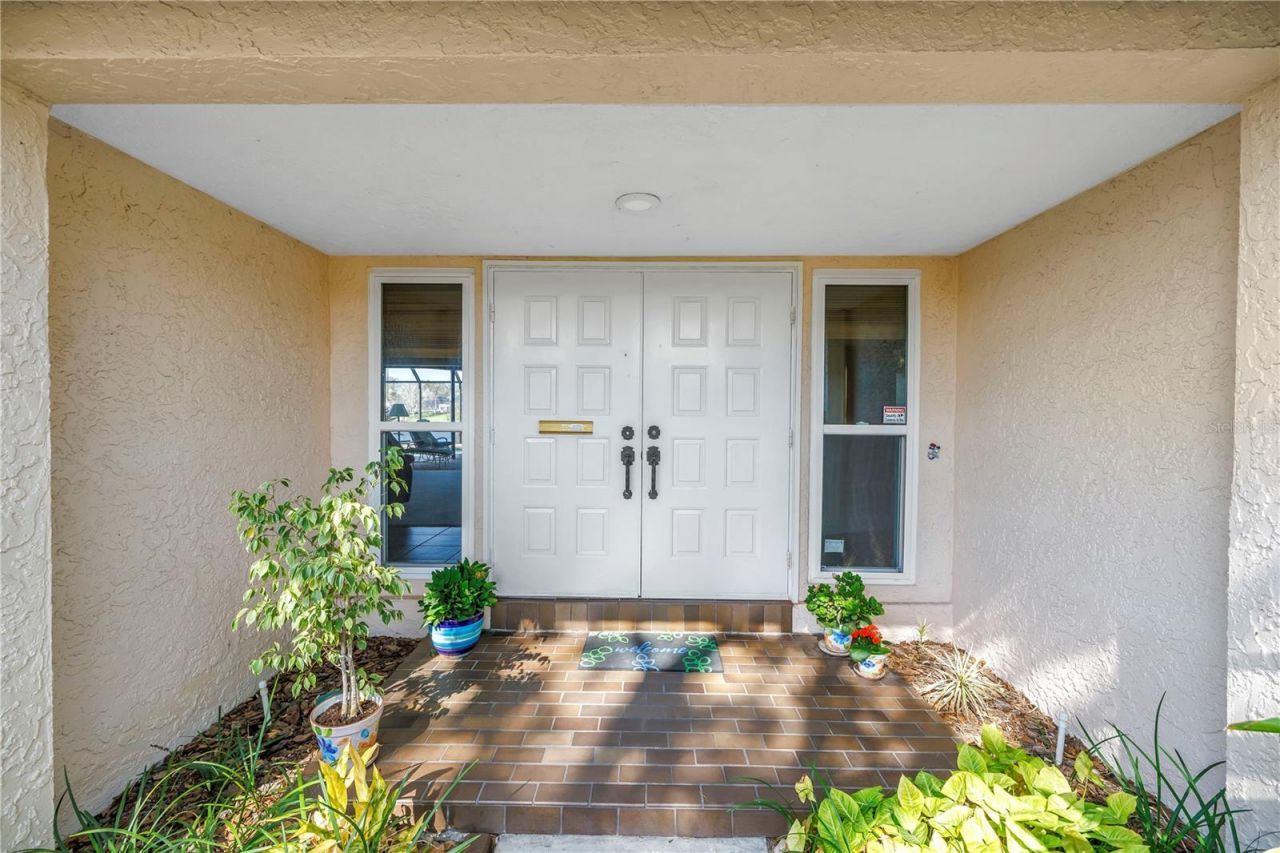 771 Suwannee Court Ne, Saint Petersburg, FL 33702 Photo